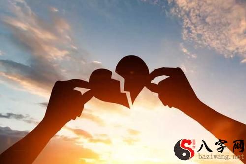 梦见看到前面有亮光